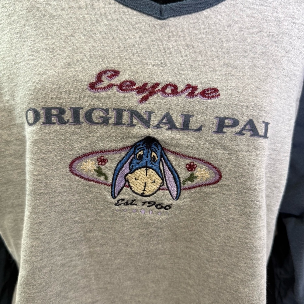 Vintage Y2K The Disney Store Eeyore Original Pal V-Neck Shirt Light Sweater L - Picture 3 of 6